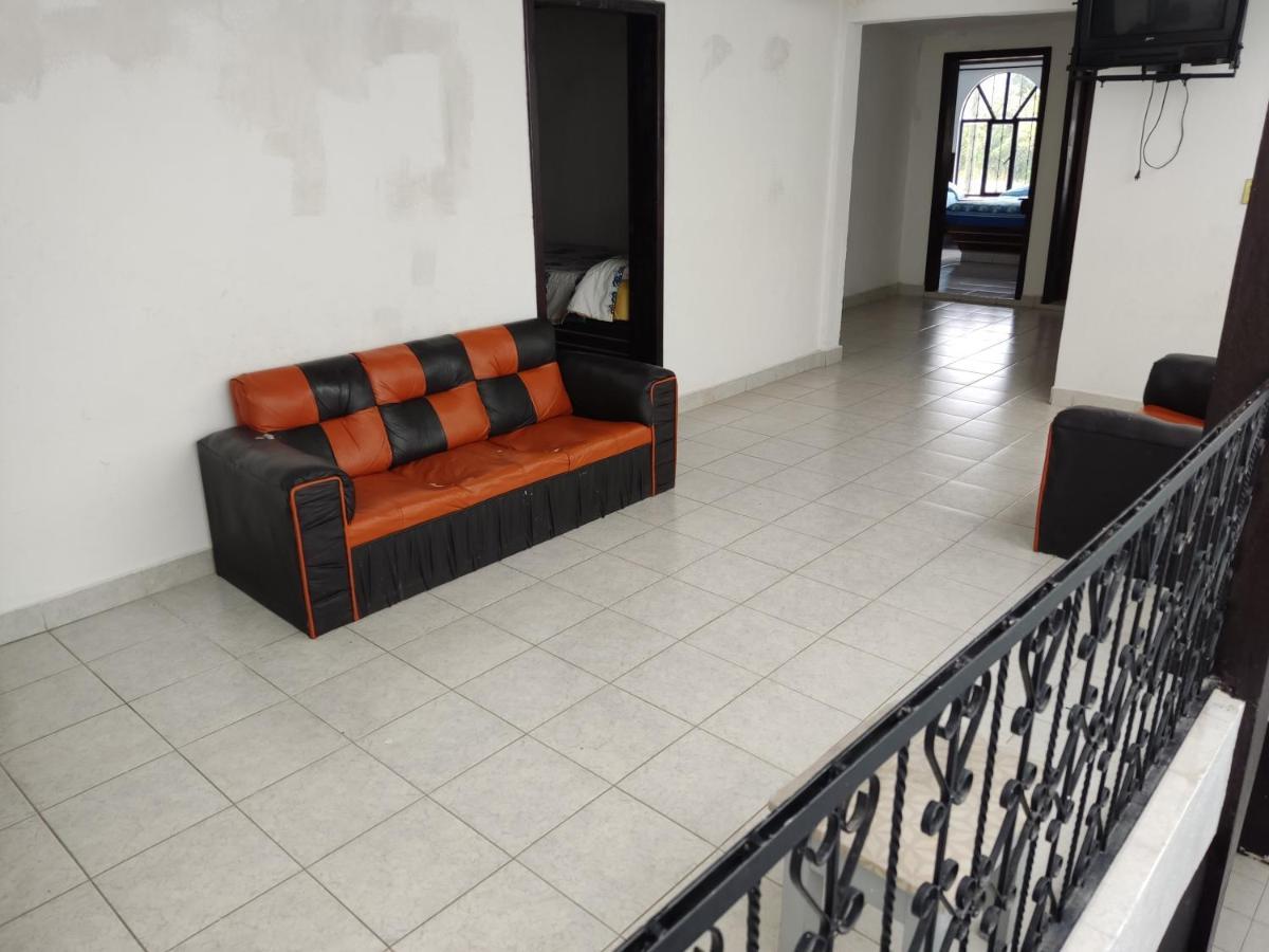 Hotel Tivoli San Cristobal de las Casas Bagian luar foto